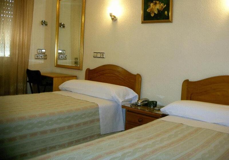 غرفة قياسية ثلاثية, La Parra