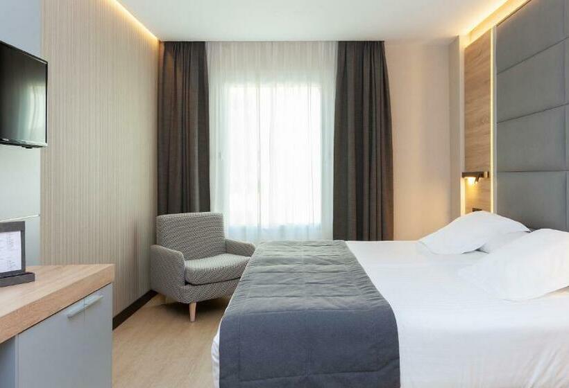 اتاق استاندارد, Liabeny