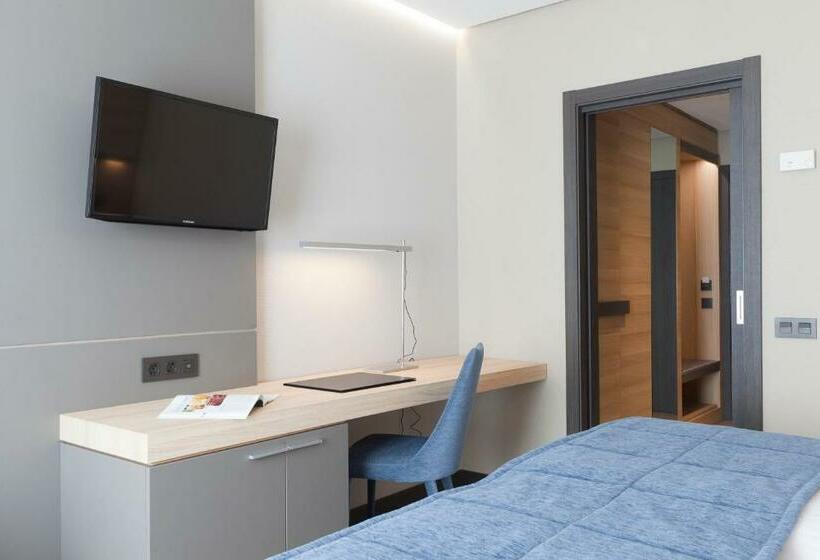 اتاق استاندارد, Liabeny