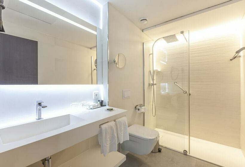 اتاق استاندارد, Liabeny