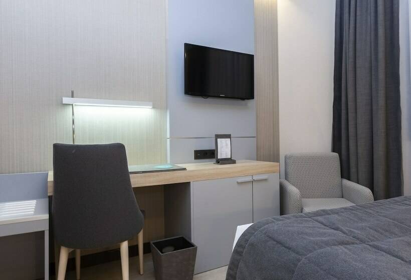 اتاق استاندارد یک نفره, Liabeny