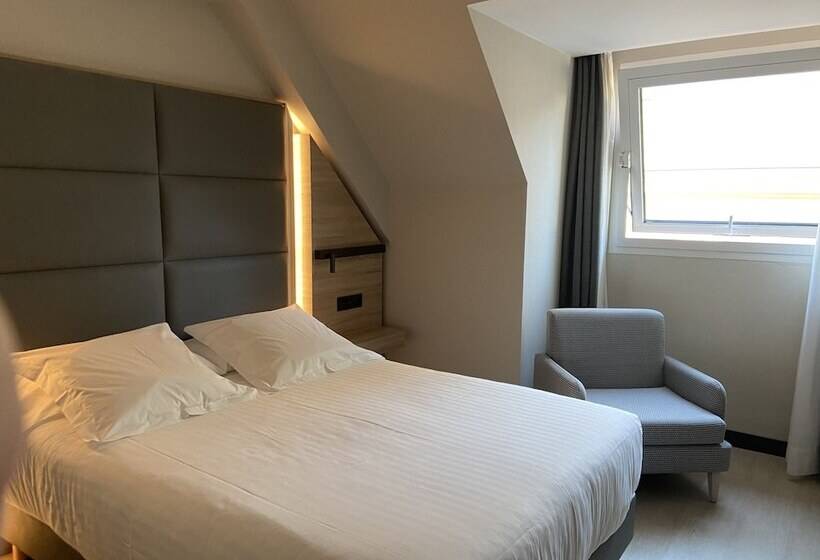 اتاق اکونومی, Liabeny