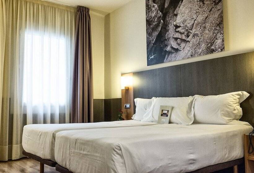 غرفة قياسية, Maisonnave