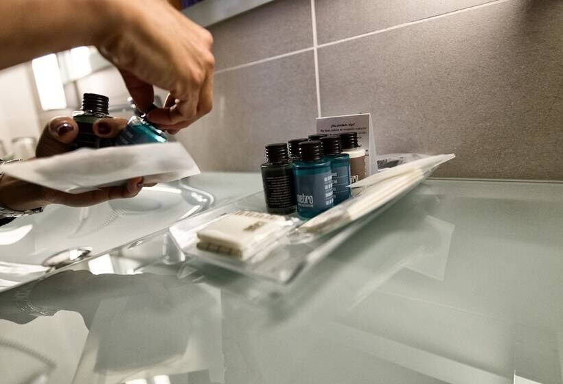 غرفة عائلية, Maisonnave