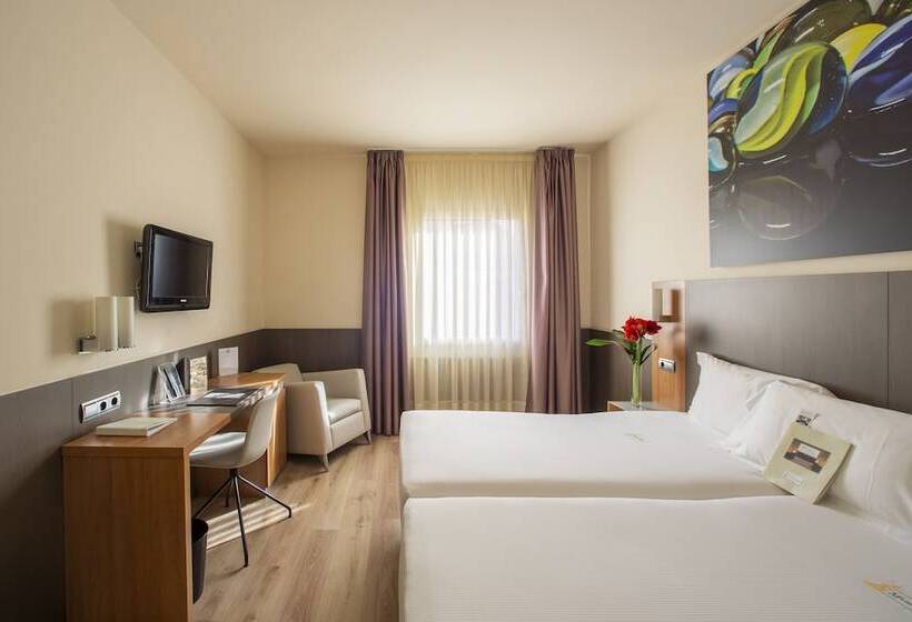 غرفة عائلية, Maisonnave