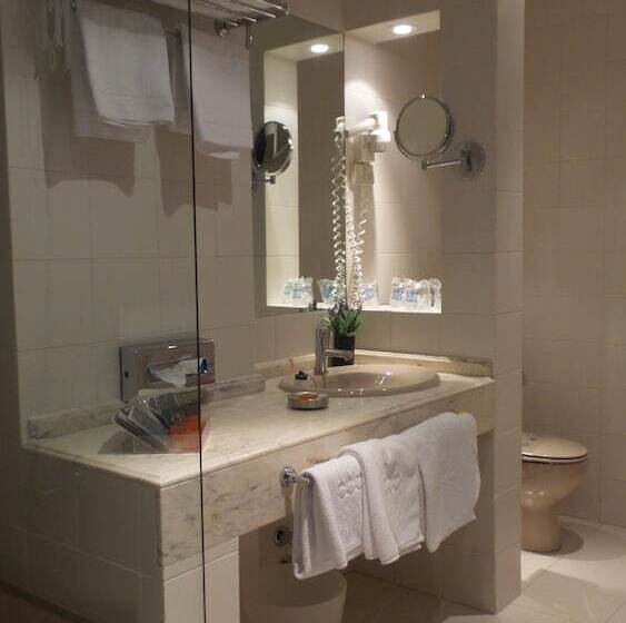 اتاق استاندارد سه نفره, Moderno Puerta Del Sol