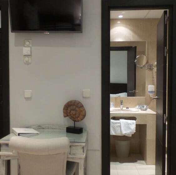 اتاق استاندارد, Moderno Puerta Del Sol