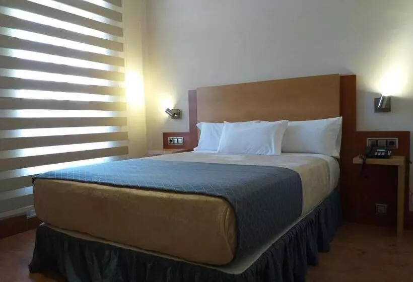 اتاق استاندارد سه نفره, ITC Mora by Soho Boutique