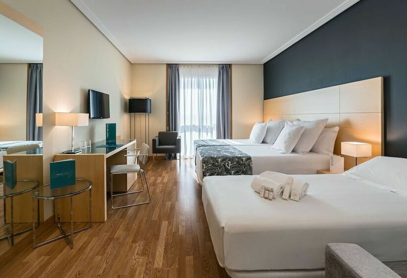 غرفة سوبيريور ثلاثية, Barceló Murcia Siete Coronas