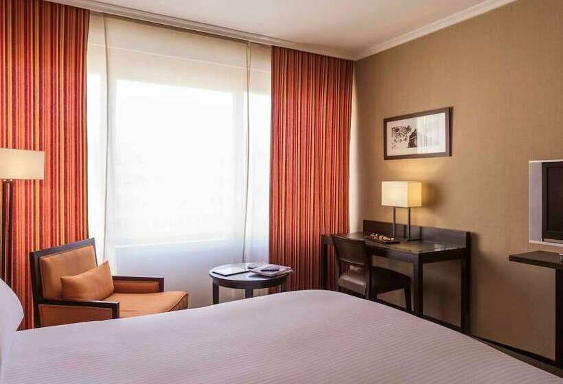 اتاق اجرایی, Pullman Madrid Airport & Feria