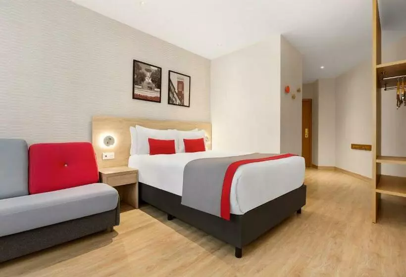 اتاق خانوادگی, Ramada By Wyndham Madrid Tres Cantos