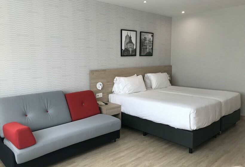 اتاق خانوادگی, Ramada By Wyndham Madrid Tres Cantos