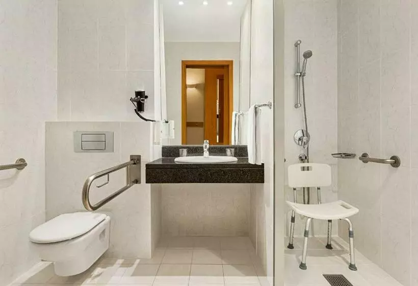 اتاق استاندارد برای معلولان, Ramada By Wyndham Madrid Tres Cantos