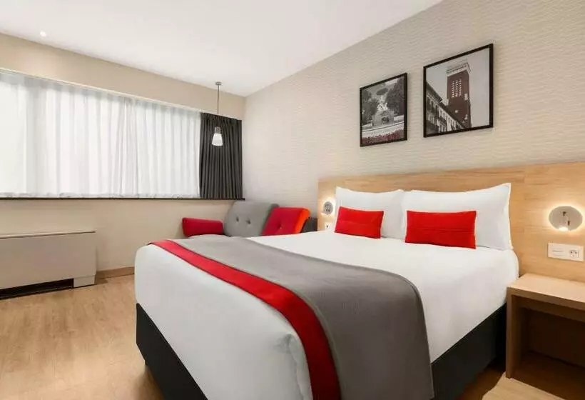 اتاق استاندارد, Ramada By Wyndham Madrid Tres Cantos