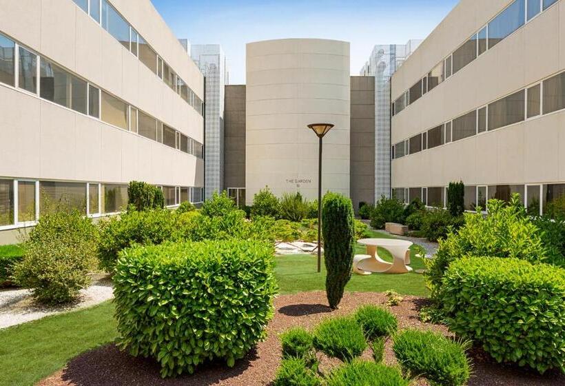 اتاق استاندارد, Ramada By Wyndham Madrid Tres Cantos