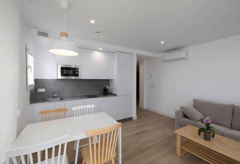 Апартаменты 1 Спальня с Балконом, Apartamentos Rotilio
