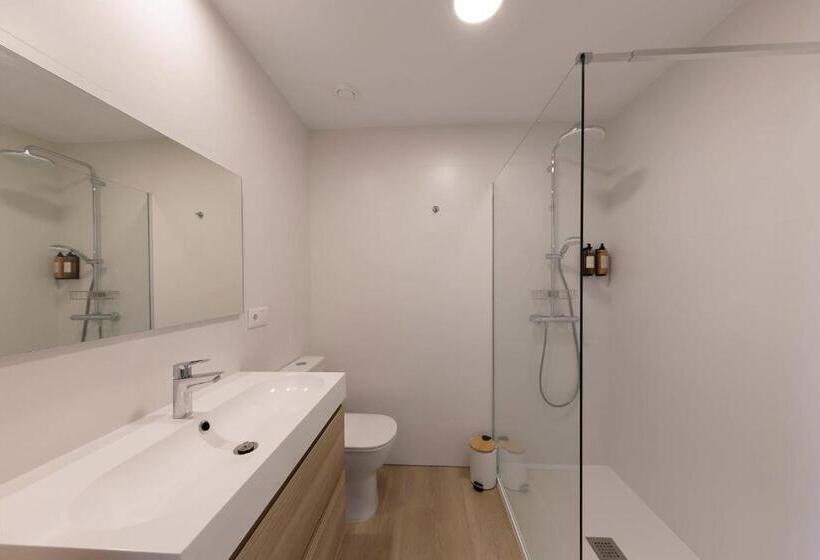 ２ベッドルームアパートメント, Apartamentos Rotilio