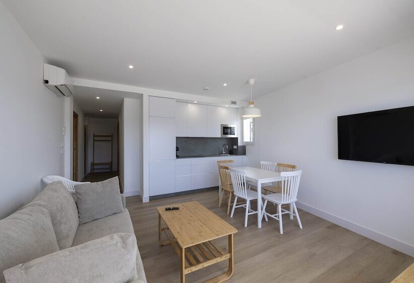 ２ベッドルームアパートメント, Apartamentos Rotilio