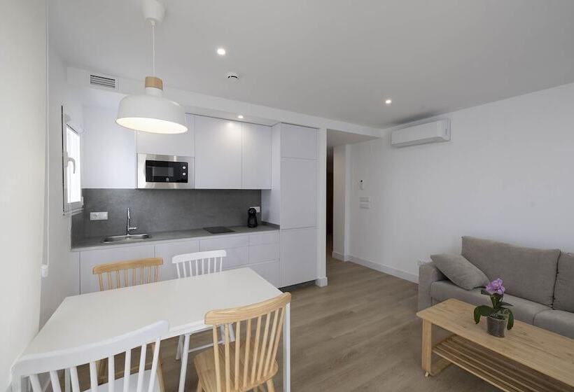 Апартаменты 1 Спальня с Балконом, Apartamentos Rotilio