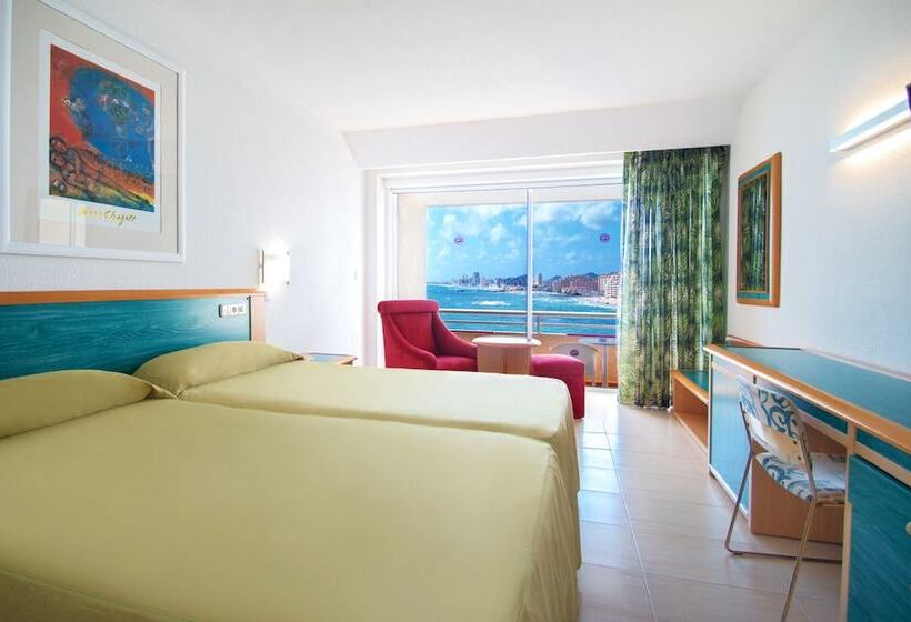 غرفة عائلية مطلّة علي البحر, Servigroup Galua