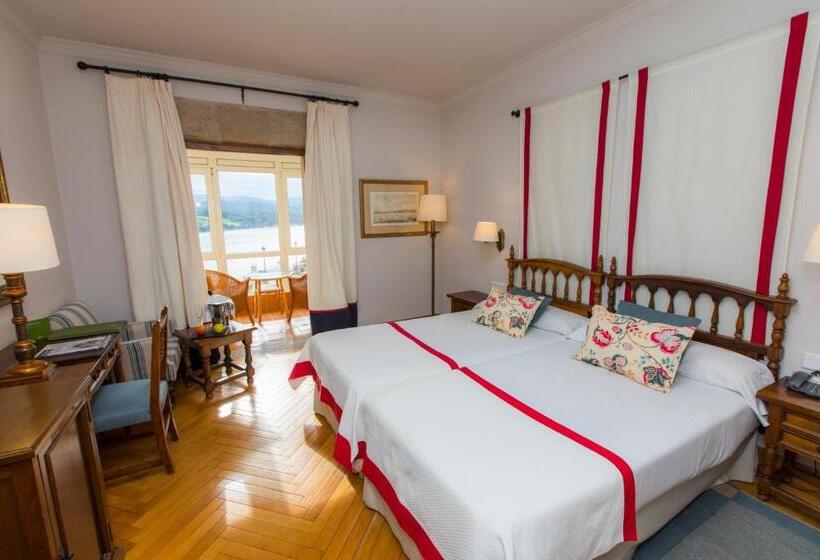 高级大房间, Parador De Ribadeo