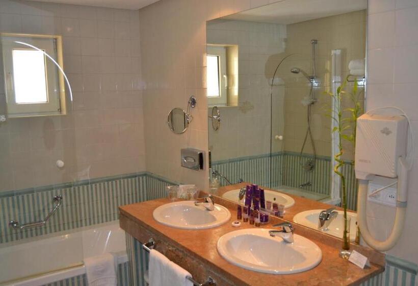 高级大房间, Parador De Ribadeo