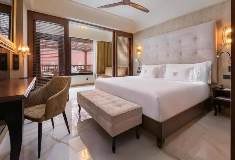 デラックスファミリールーム, Santa Catalina, a Royal Hideaway Hotel  5*GL