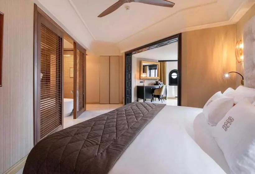 デラックススイート, Santa Catalina, a Royal Hideaway Hotel  5*GL