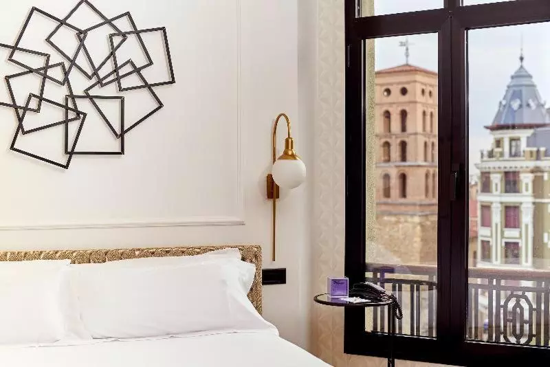 Standardzimmer, Occidental Leon Alfonso V