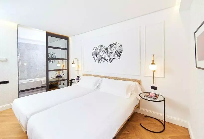 Standardzimmer, Occidental Leon Alfonso V