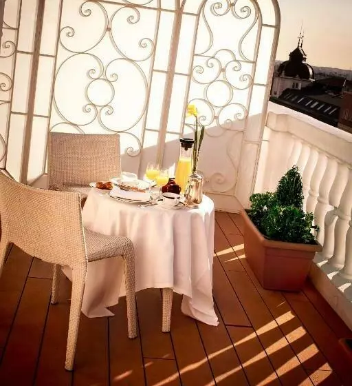 Superior Room with Terrace, Wellington Hotel & Spa Madrid