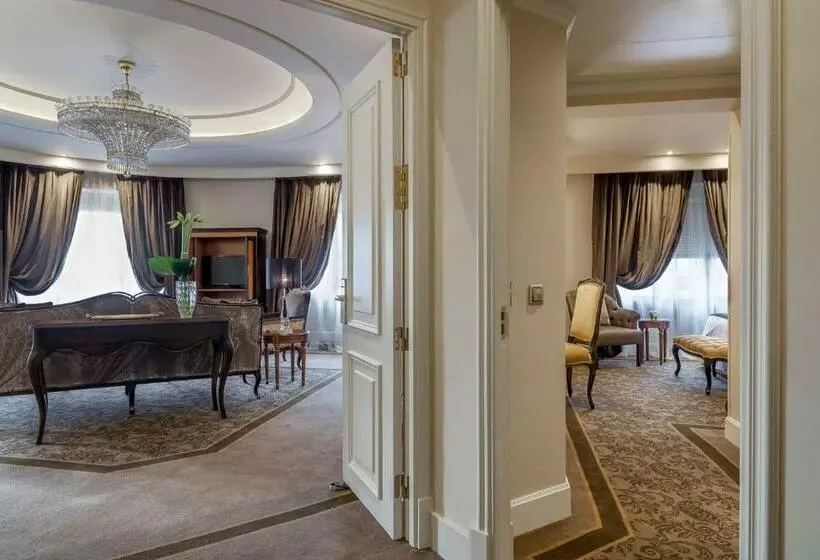 سوییت لوکس, Wellington Hotel & Spa Madrid