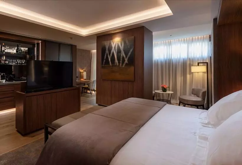 سوئیت کلاب, Wellington Hotel & Spa Madrid