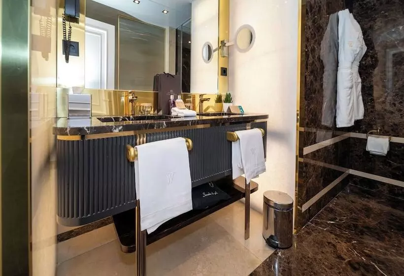 Superior Room with Terrace, Wellington Hotel & Spa Madrid