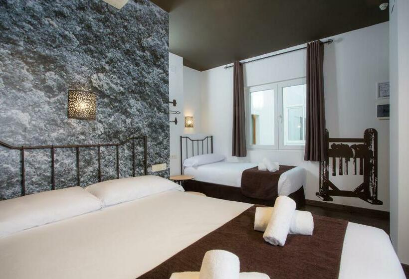 חדר סטנדרט לשלושה, Casual Don Juan Tenorio