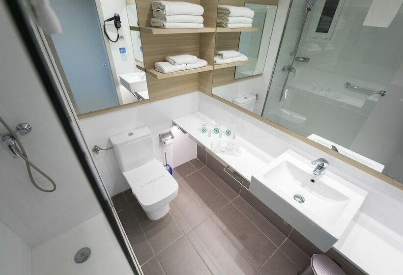 스탠다드 룸, Augustus