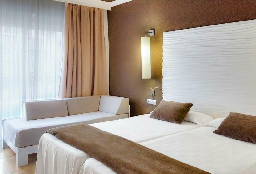 스탠다드 트리플 룸, Augustus