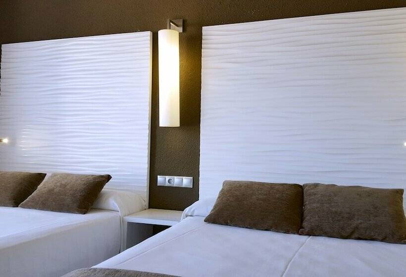 4인용 스탠다드 룸, Augustus