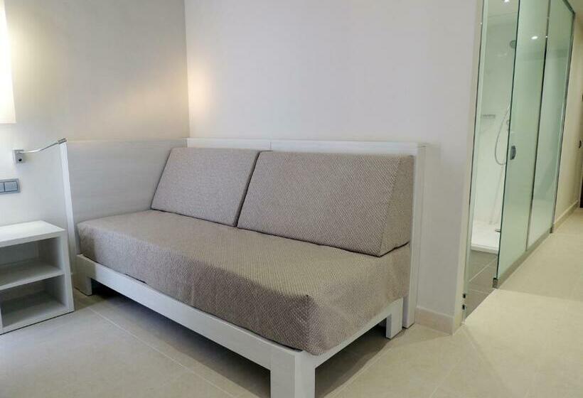 스탠다드 5인객실, Augustus