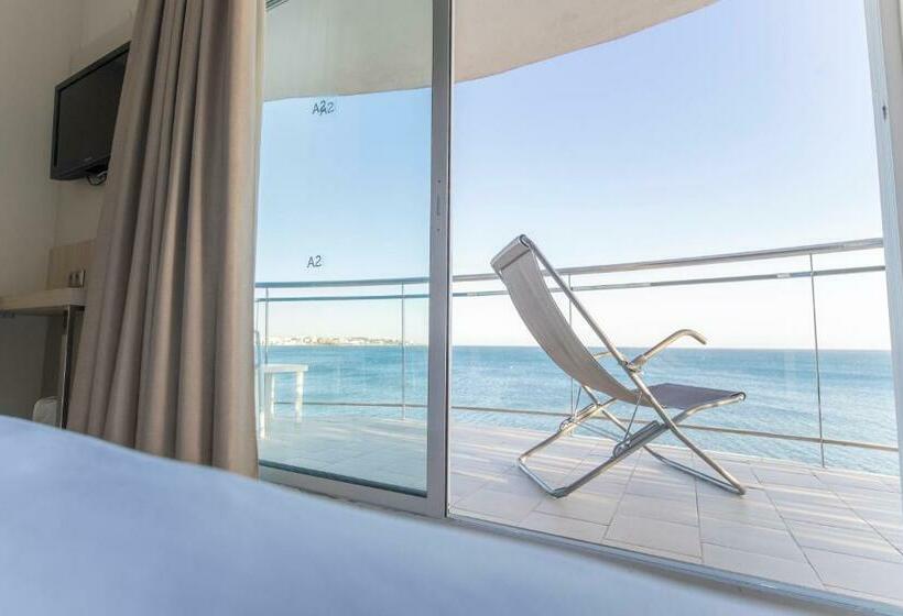 스탠다드 전망 룸, Augustus