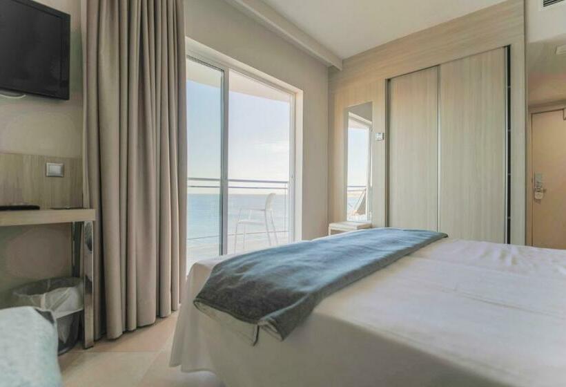 스탠다드 전망 룸, Augustus