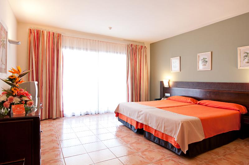 Standard-huone, Augustus