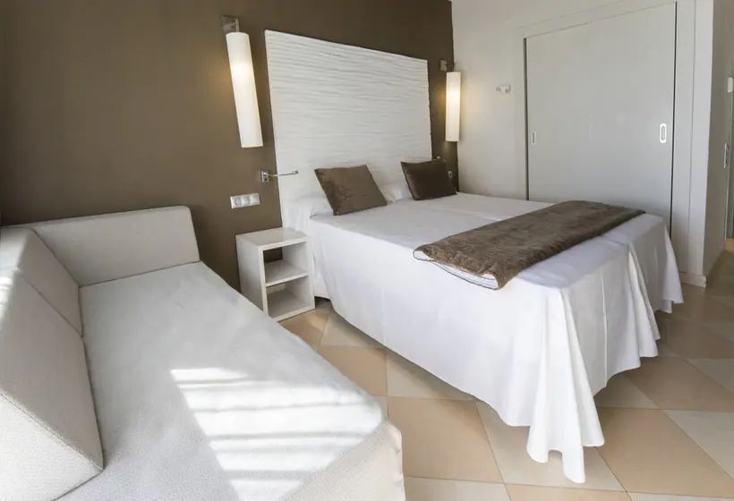 스탠다드 룸, Augustus