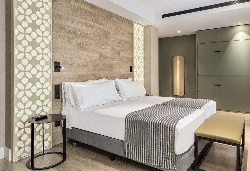 家庭间, Catalonia Santa Justa