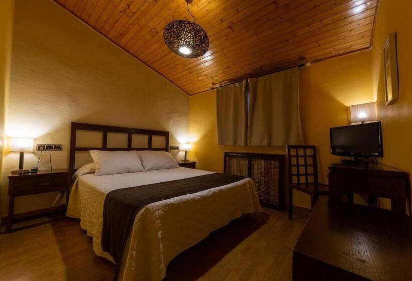 חדר אקונומי, De Montaña Rubielos