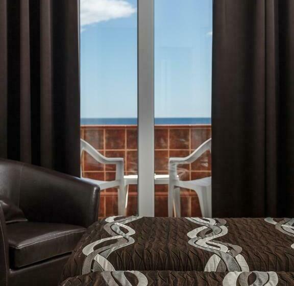 Номер Стандарт Вид на Море, Doña Luisa