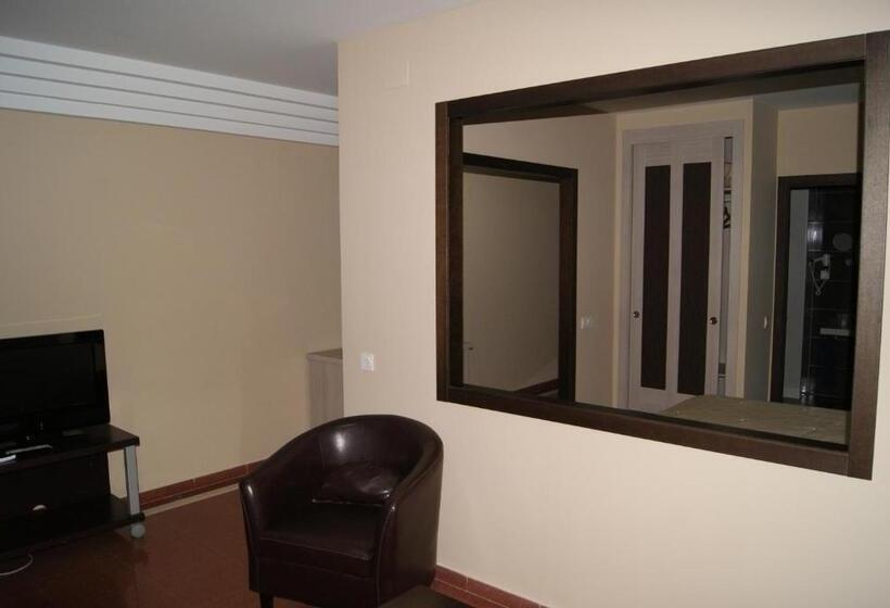 Номер Стандарт Вид на Море, Doña Luisa