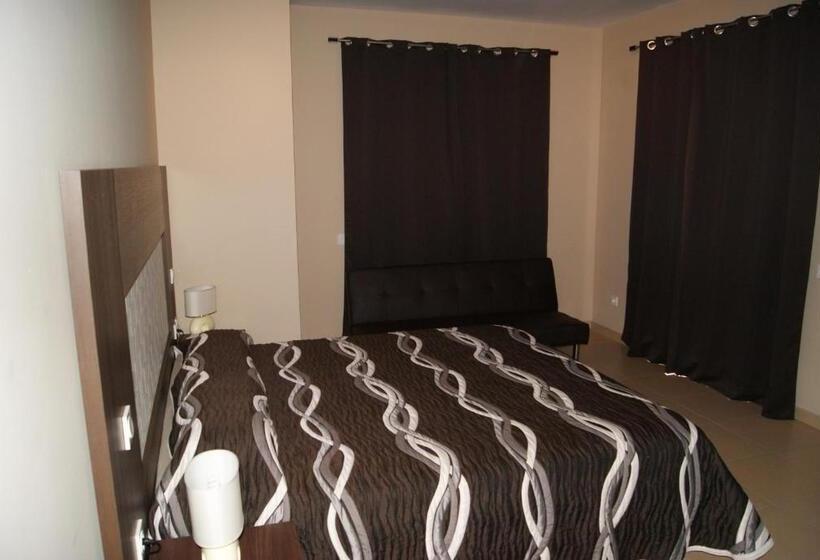 Номер Стандарт Вид на Море, Doña Luisa