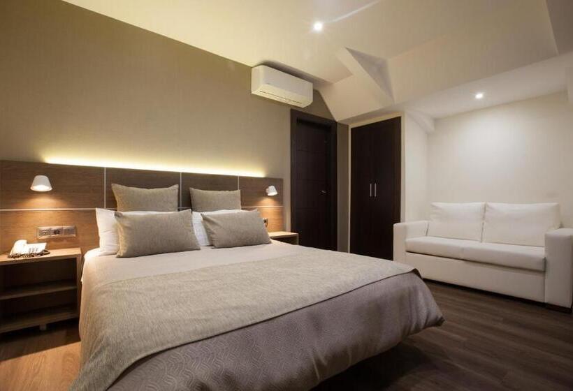 اتاق استاندارد, Don Paco