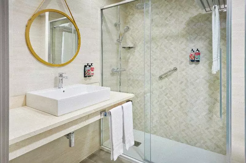اتاق راحتی, Hesperia Sevilla